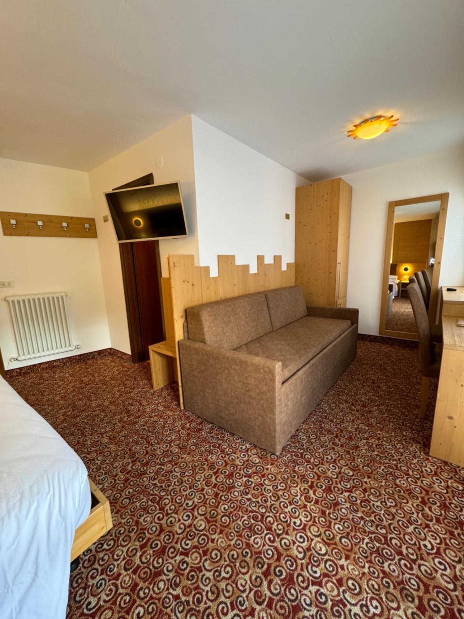 Hotel Europa سان مارتينو دي ديكاسْتْرْ المظهر الخارجي الصورة